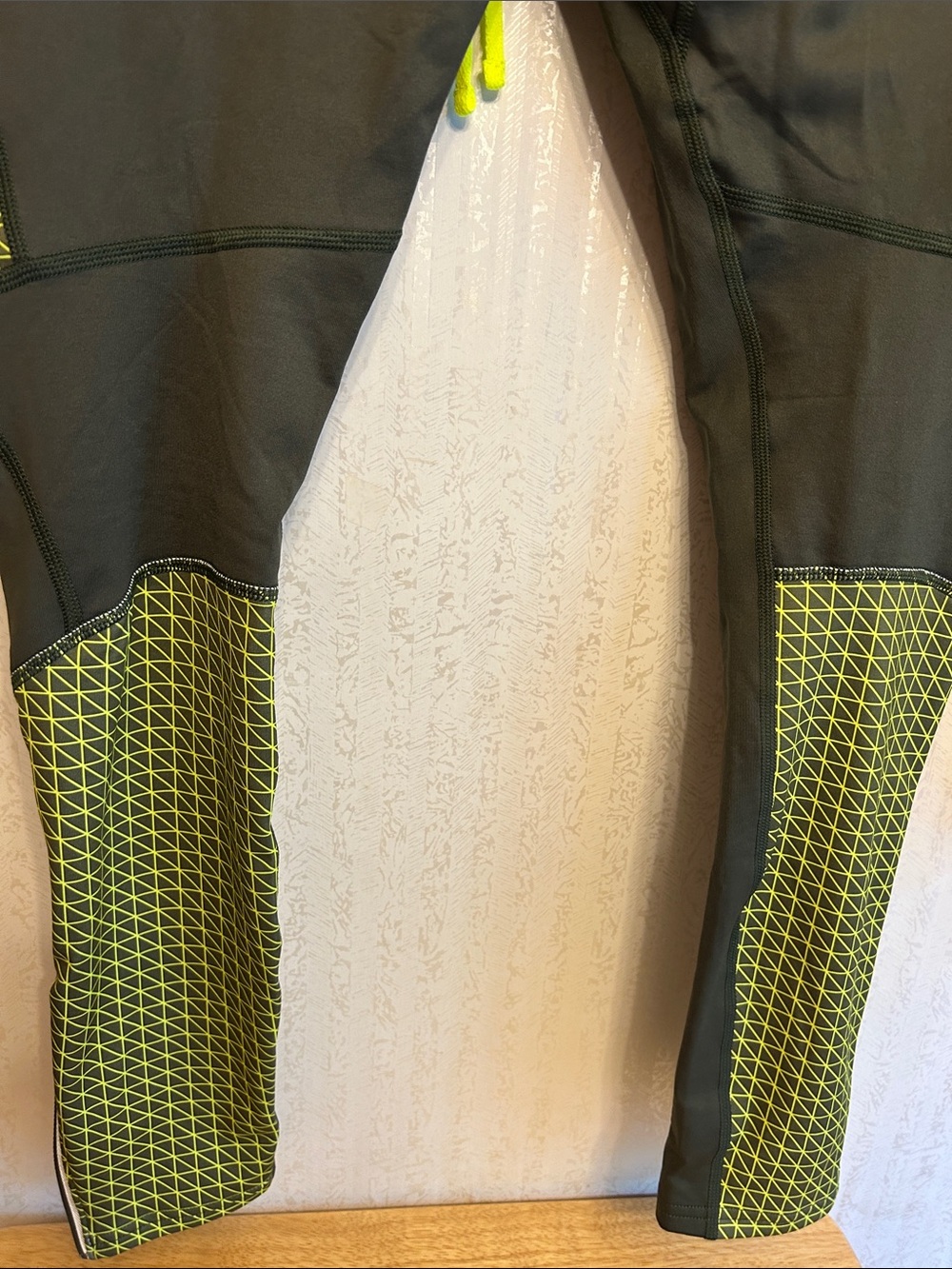 New Under Armour Men’s Olive Green Compression Set Pants M Top Small - Picture 10 of 10